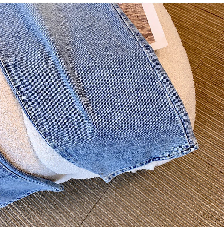 Plus size women's spring and autumn casual jeans classic design black blue washed denim fabric comfortable and versatile