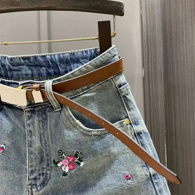 Plus Size Women Jean Zipper Embroide Jean Pant Female Fashion Denim Trousers Lady Sexy Club Outfits 2025 Summer Short Pants